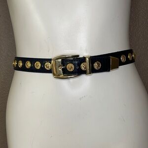Vintage gold and black lions head belt